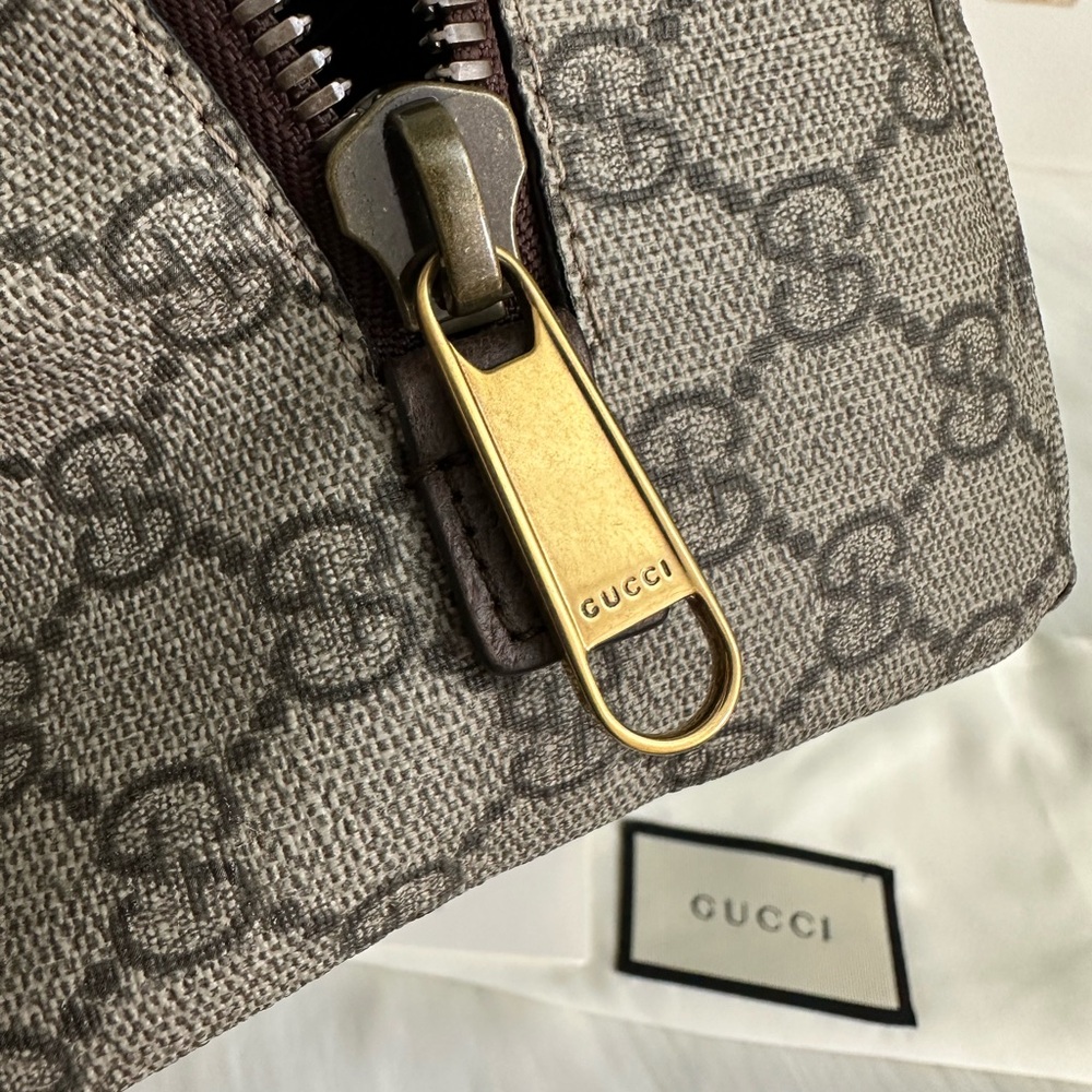 Auth GG Shelly Pouch - Picture 14 of 17